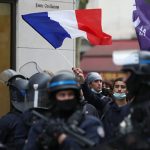 Rețelele sociale, vizate de posibile restricții în timpul protestelor din Franța