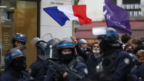 Rețelele sociale, vizate de posibile restricții în timpul protestelor din Franța