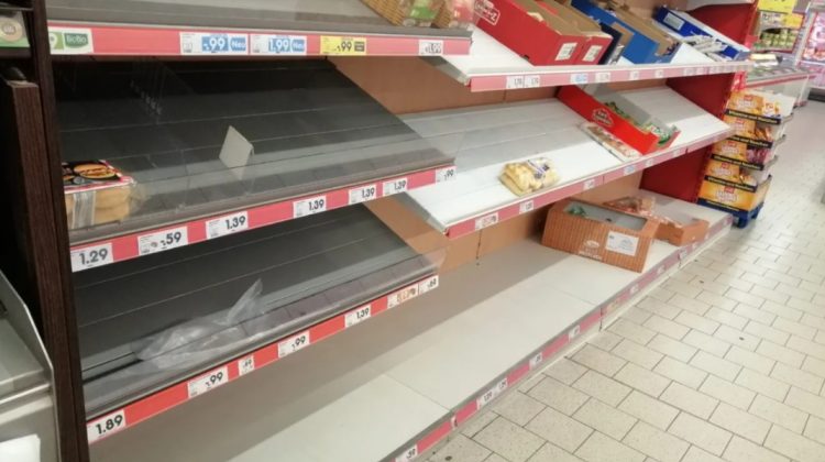 Haos în sudul Italiei: Supermarketurile se confruntă cu probleme de aprovizionare din cauza protestelor