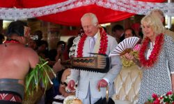 VIDEO Și regii dansează! Charles al III-lea a lăsat protocolul regal și a intrat în ritmul unei parade din Bahamas