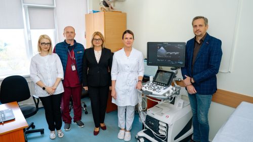 FOTO Un ecograf performant va permite evaluarea circulației cerebrale chiar la patul pacientului, la IMU