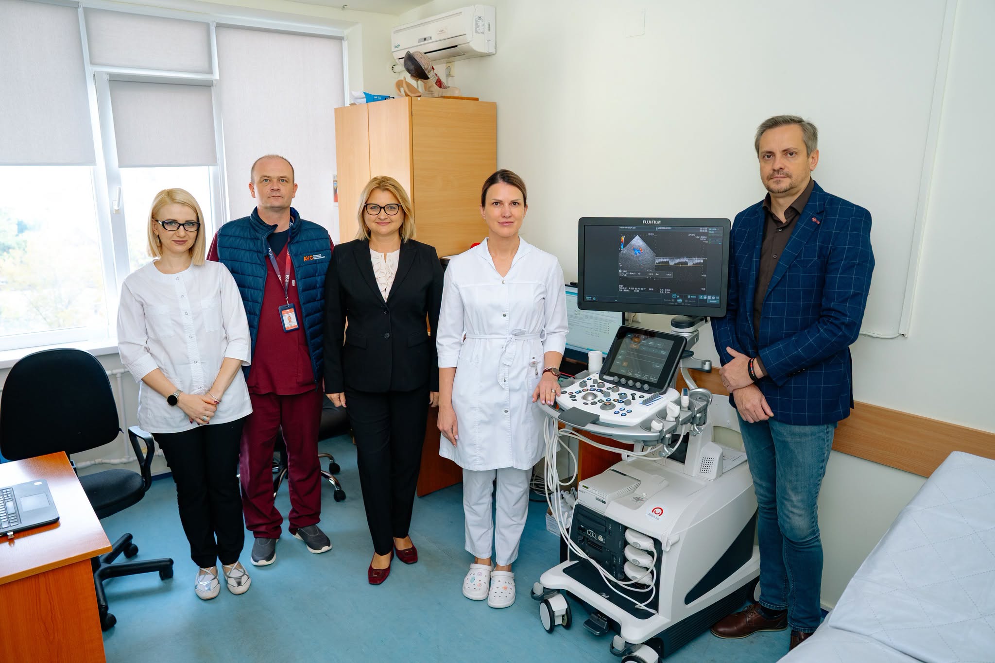 FOTO Un ecograf performant va permite evaluarea circulației cerebrale chiar la patul pacientului, la IMU