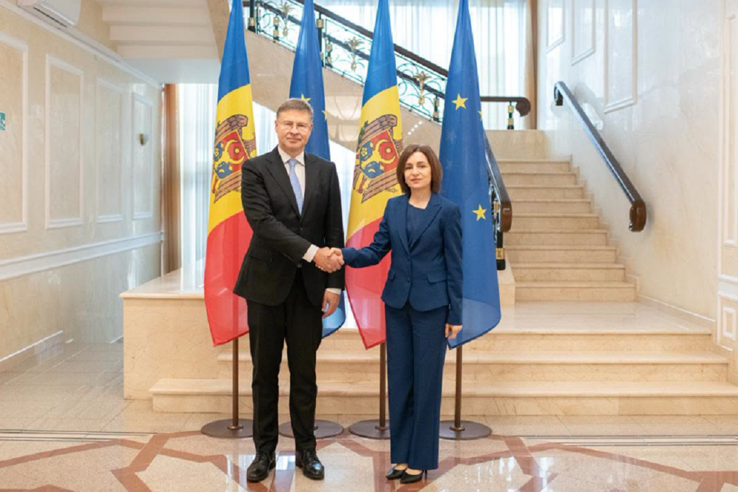Valdis Dombrovskis, la Chișinău: Reformele economice, discutate cu Maia Sandu