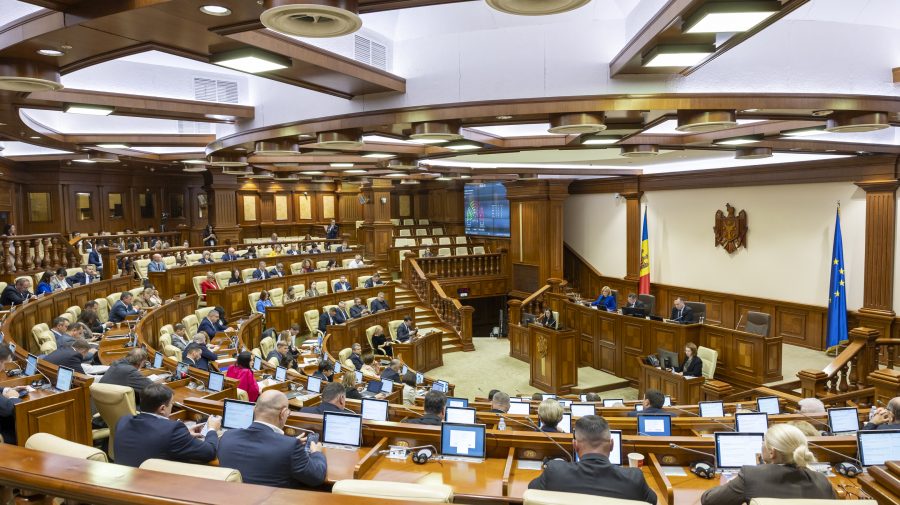 VIDEO Grosu: Deputații care vor dezvălui informații din ședința secretă sunt pasibili de responsabilitate penală