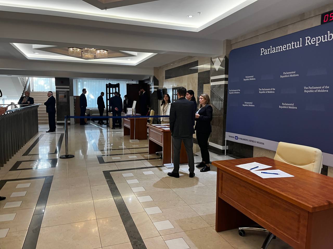 „Preocuparea era să decurgă totul bine”. Speakerul nu știe cât a costat securitatea la ședința secretă a Parlamentului