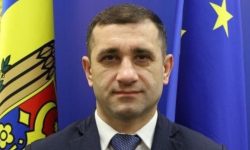 Sergiu Gurin a demisionat din funcția de secretar de stat al Ministerului Educației. Perciun: „Îi urăm mult succes”