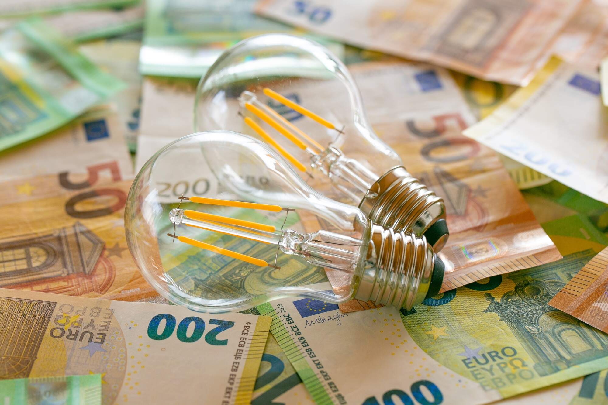 Moldova ar putea împrumuta încă 75 de milioane de euro de la Franța pentru sectorul energetic