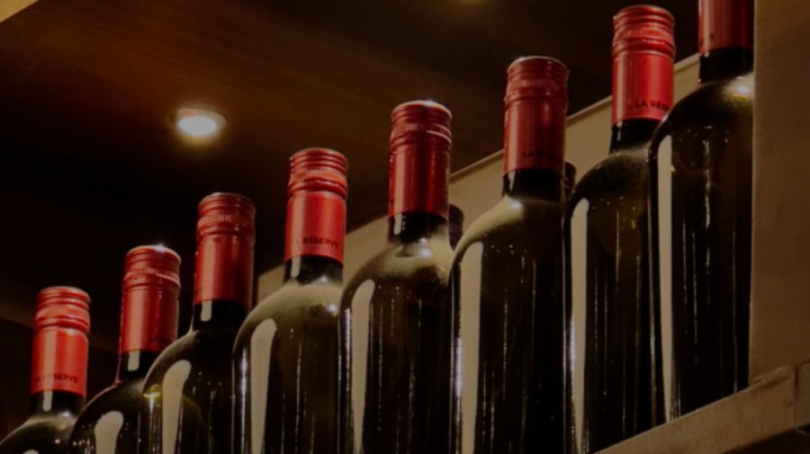 Furt la o cramă din Italia. Hoții au sustras 30.000 de sticle de vin