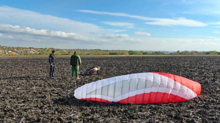 VIDEO Noi detalii despre motodeltaplanul care a traversat spațiul aerian al Moldovei. Ce a cerut pilotul