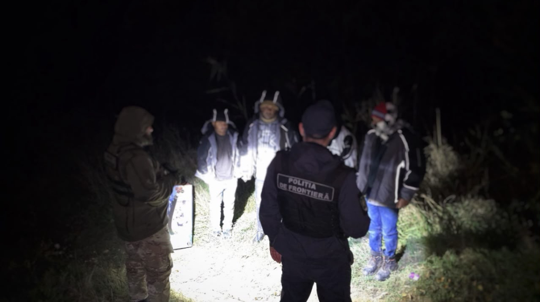 Voiau să ajungă ilegal în UE, traversând Prutul cu o barcă gonflabilă. Cinci cetățeni, reținuți
