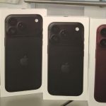 Patru telefoane de ultimă generație, ascunse într-un bagaj la Aeroportul Chișinău. O pasageră riscă sancțiuni