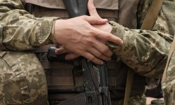 Un ucrainean s-a căsătorit cu viitoarea soacră pentru a ajunge în Moldova. Cum au descoperit polițiștii de frontieră înșelătoria