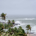 Primul uragan din Oceanul Atlantic în acest sezon. Trei state – vizate de atenționările meteorologilor