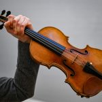 Colecția de instrumente muzicale ale Moldovei, cu viori Stradivari, costă 324.000 €. Va fi scutită de TVA la import