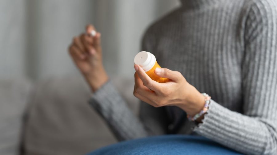 Mai puțin soare, risc mai mare de deficit de vitamina D. Ce simptome trebuie să ne pună în gardă
